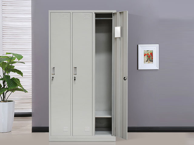 tủ sắt treo quần áo