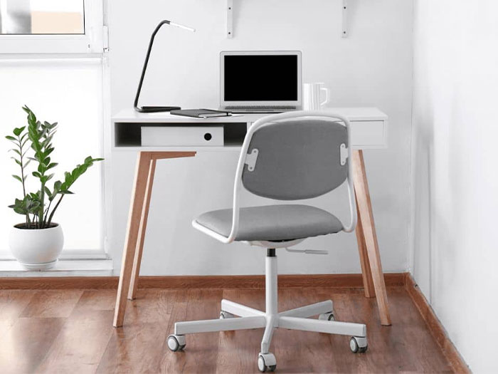 bàn ghế làm việc nhỏ gọn