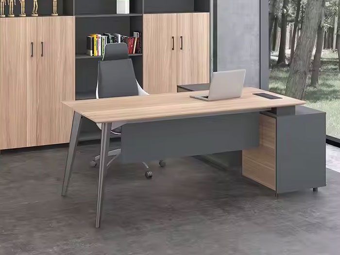 Phong thủy bàn làm việc giám đốc