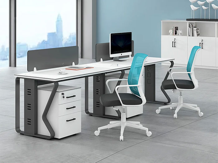 Cách bố trí bàn làm việc cho nhân viên