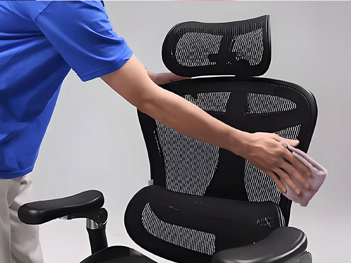 Khử mùi thuốc lá trên ghế văn phòng