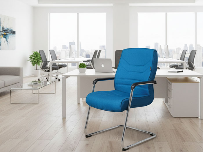 ghế chân quỳ màu xanh