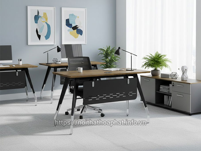 bàn nhân viên 1m4