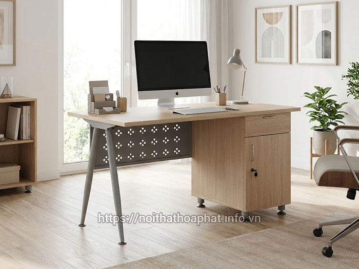 Bàn làm việc tại nhà chân sắt