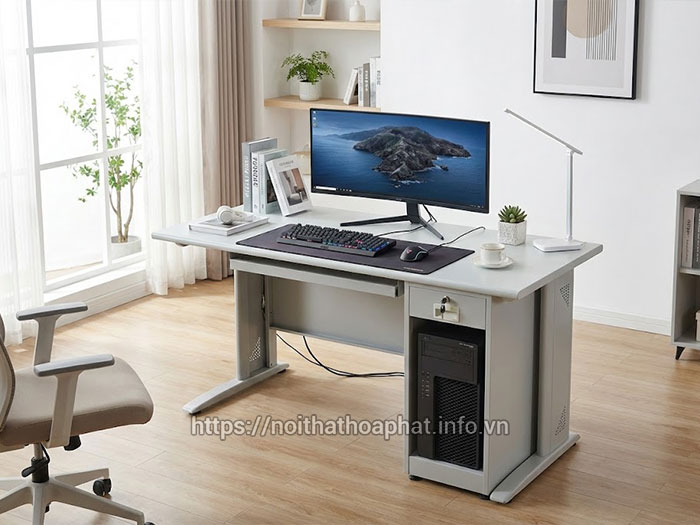 Decor bàn máy tính đơn giản