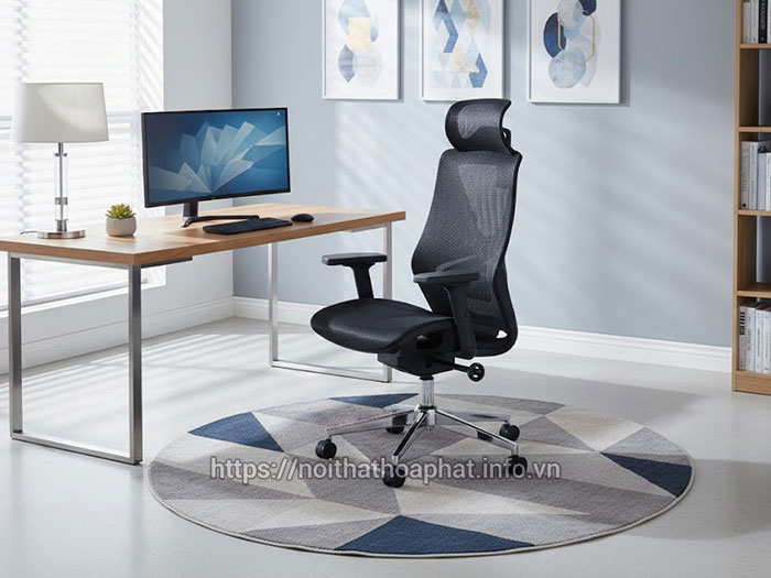 Ghế công thái học màu đen