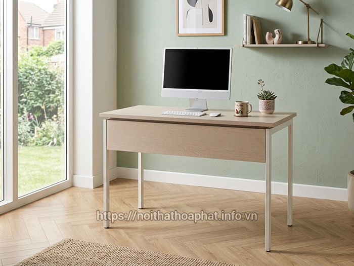 Bàn làm việc 1m4 tại nhà Hòa Phát