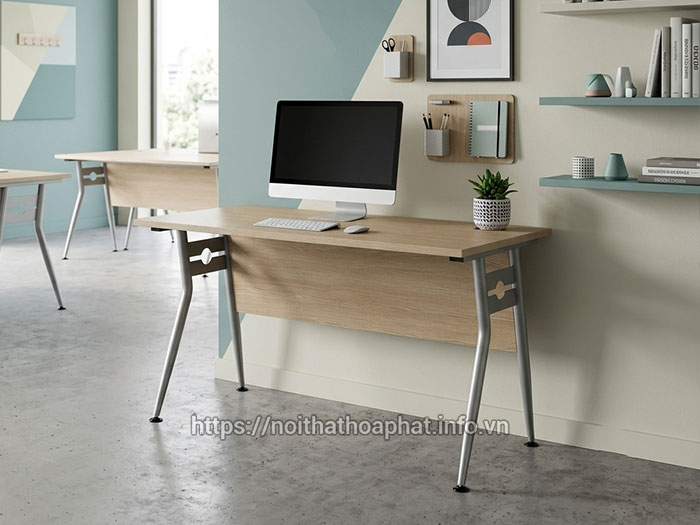 Bàn làm việc 1m4 nhân viên Hòa Phát