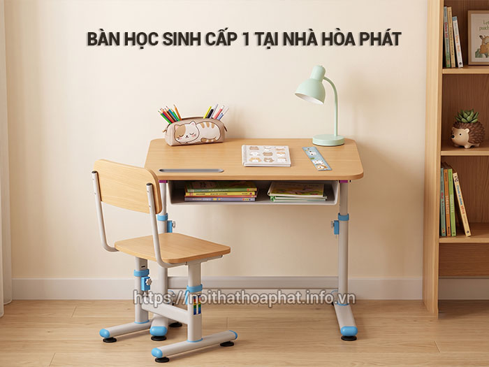 bàn học sinh cấp 1 tại nhà Hòa Phát