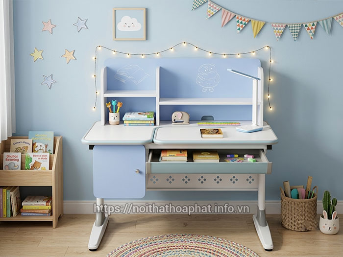 bàn học sinh cấp 1 tại nhà Hòa Phát